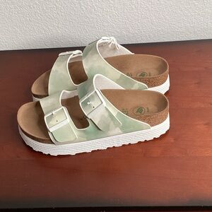 Papillio by Birkenstock Arizona Platform Birko-Flor Sandal L6 M4